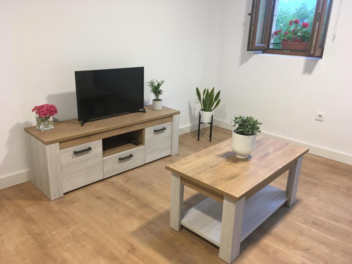 Apartamentos El Puente Camaleño Kültér fotó